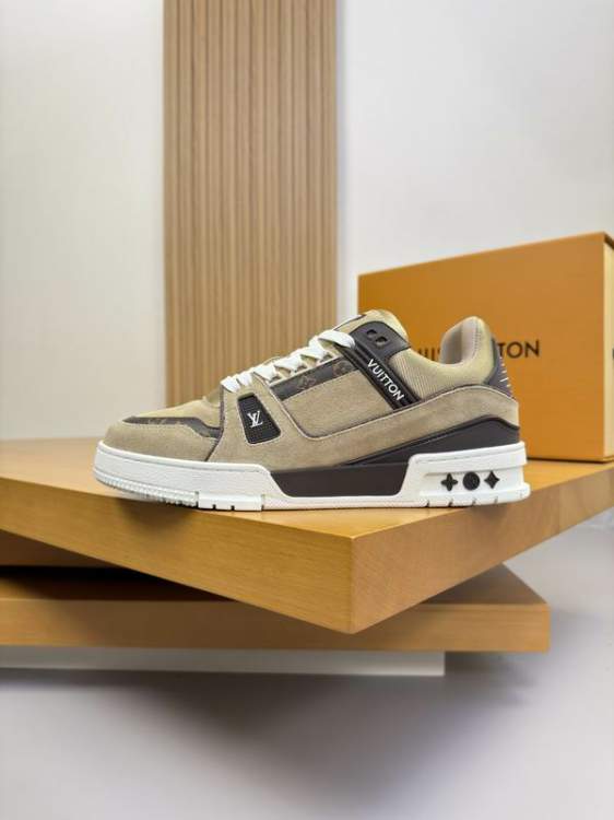 Picture of Louis Vuitton Shoes _SKULVsz36-44hnx040716396